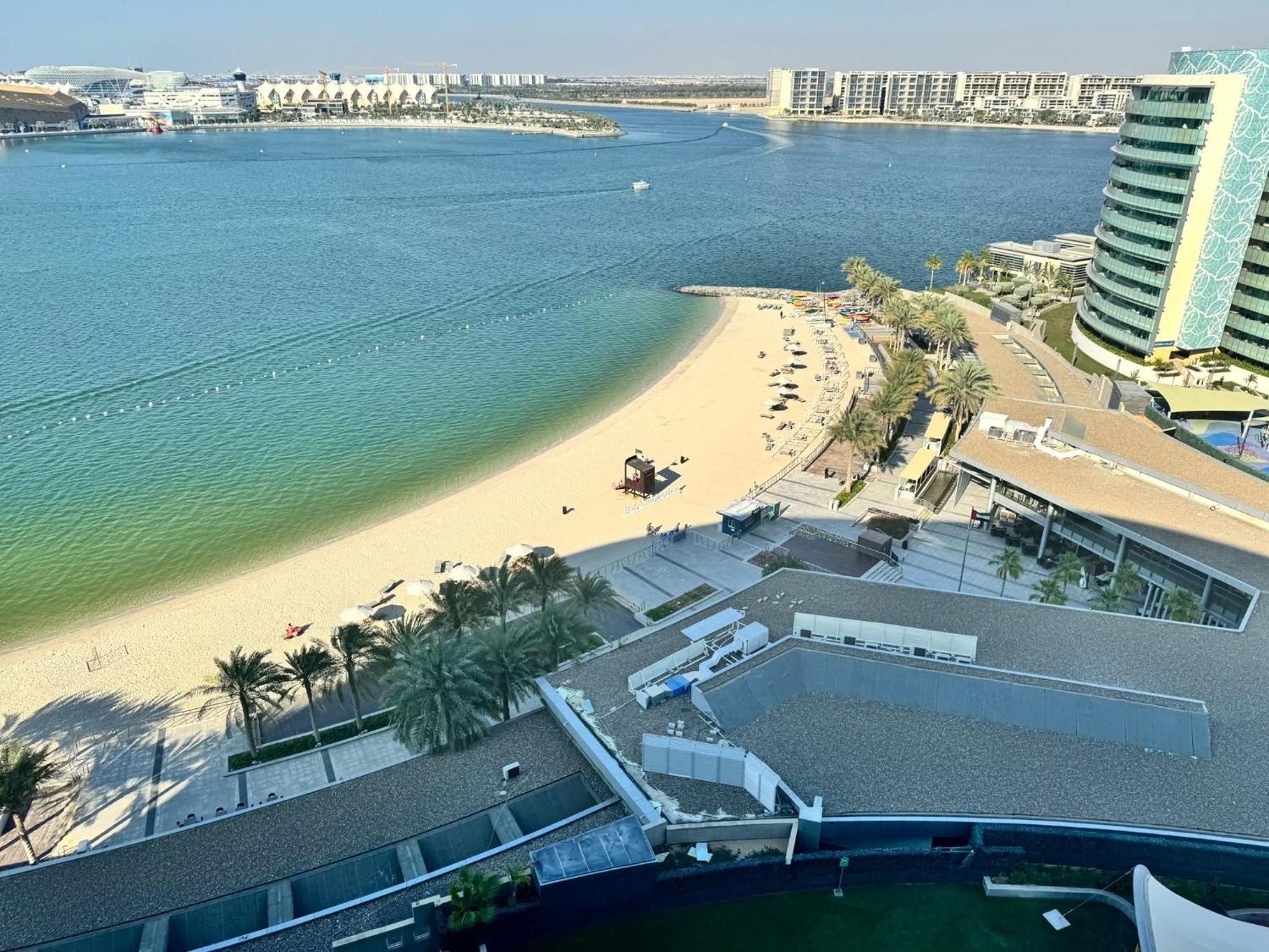 Luxury Private Sea View Room Abu Dhabi Bagian luar foto